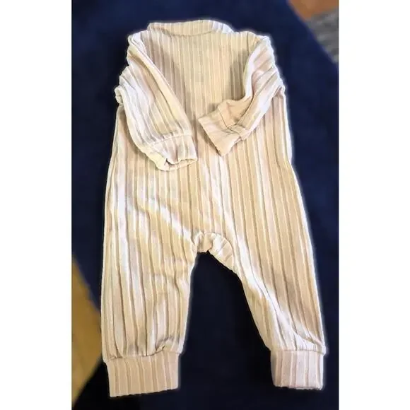 Shein Baby Ribbed Button-Front Romper 3-6M - Picture 3 of 3